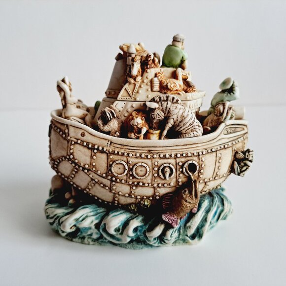 Harmony Kingdom Millennium Boat Series Treasure Box Limited Edition - Picture 5 of 16